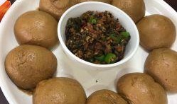 飞哥爆料撒尿牛丸视频,撒尿牛丸制作全过程大揭秘